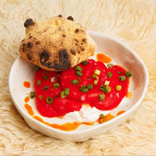 Печені перці з мусом із фети