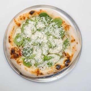 Піца з беконом та бринзою