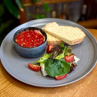 Намазка з курчати та томатним джемом