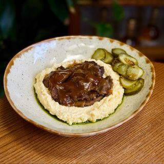 Банош з яловичиною