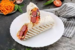 Подвійний Хот-дог в лаваші з баварською сосискою