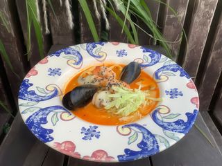 Суп з морепродуктами
