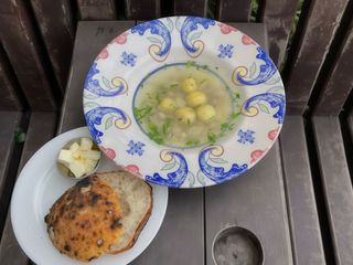 Бульйон з ньокками та індичкою
