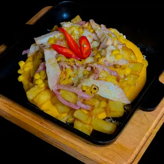 Сковорідка з курячим філе та кукурудзою (380 гр)