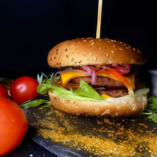 Бургер з Яловичиною