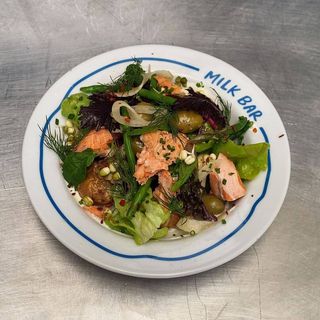 САЛАТ ІЗ ЛОСОСЕМ