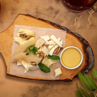 Сирна тарілка (150г)