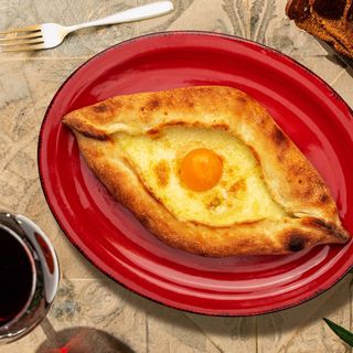 Хачапурі по-аджарські (380г)