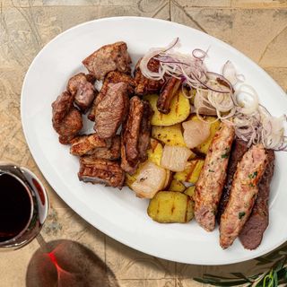 Таця на компанію (1550г)