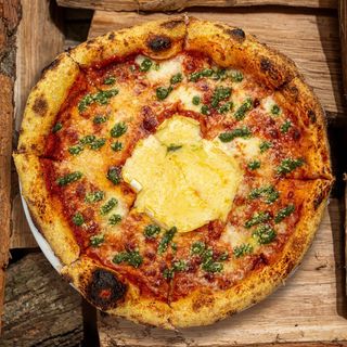 Піца з камамбером (550г)