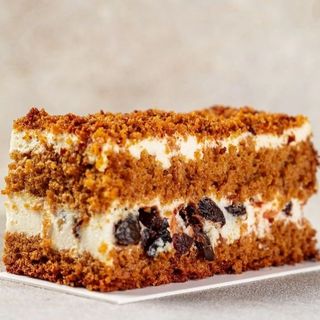 Медівник з чорносливом 