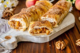 Великий Штрудель з яблуком(550г)