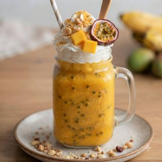 Молочний коктейль Манго-Маракуйя