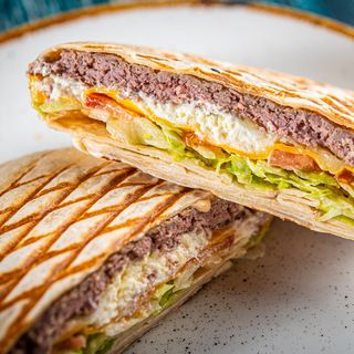 Бургер в лаваші з куркою