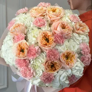 Букет квітів "Soft Apricot"