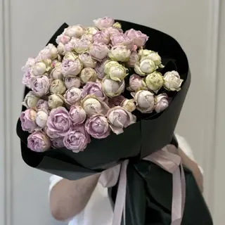 9 кущових піоноподібних троянд Blossom