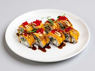 Рол з вугрем та сиром Чедер 