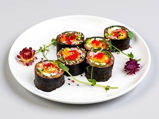 Рол без рису з лососем та креветкою 