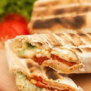 Сулугуні з куркою