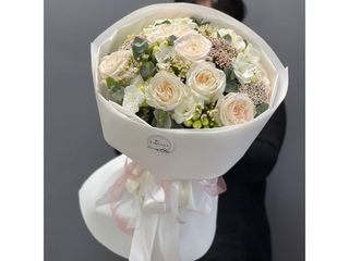 Букет квітів 208