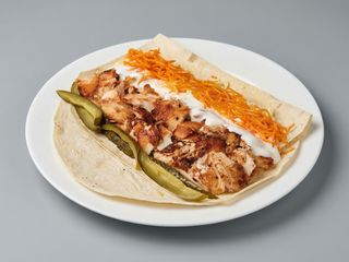 Шаурма з куркою та морквою 