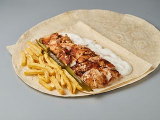 Шаурма з куркою та картоплею