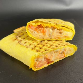 Сулугуні в лаваші з куркою