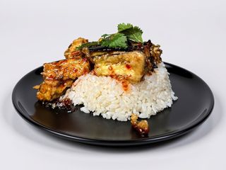 Баклажани у кисло-солодкому соусі з рисом