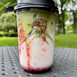 Айс Матча полуниця