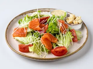 Гай Юлій з лососем (260г)