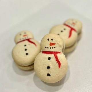 Макарон Сніговик