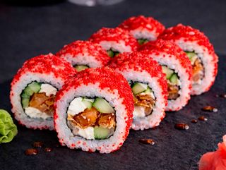 Рол Каліфорнія в ікрі з вугрем (260г)