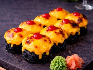 Рол Запечений Чедр (330г)