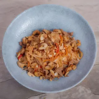 Прозора локшина з телятиною (400г)