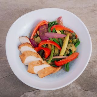 Запечена куряча грудка з овочами WOK (250г)