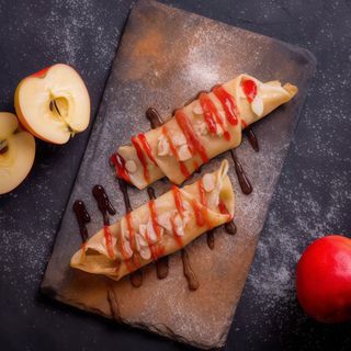 Млинці з яблуками (210г)