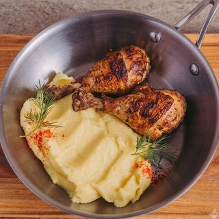 Курячі ніжки з картопляним пюре (250г)