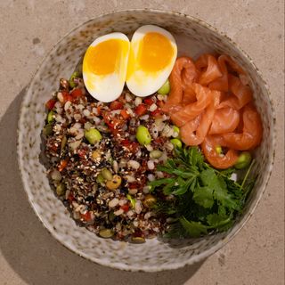 Зерновий боул з лососем (350г)