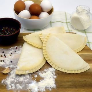 Заморожені чебуреки ( 300 г. )