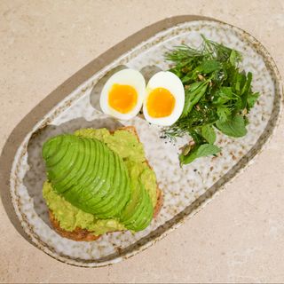 Авокадо тост (220г)