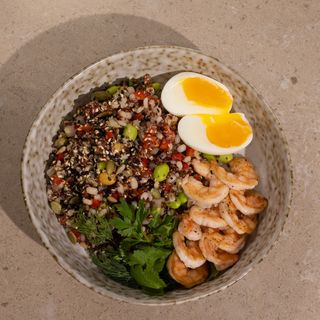 Зерновий боул з тигровими креветками (350г)