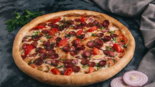 Піца Мисливська (550г/30см)