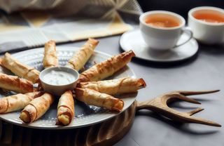 Хрусткі трубочки з курочкою, грибами та сиром (200г)