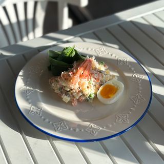 Олів'є з мясом сніжного краба