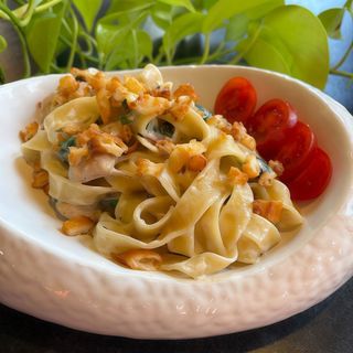 Паста з куркою та шпинатом, 275 г