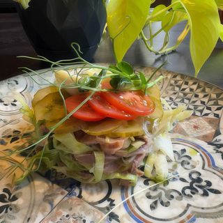 Салат з язиком, 200 г