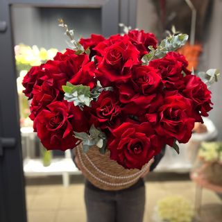 Композиція з французьких троянд та евкаліпту,розмір L