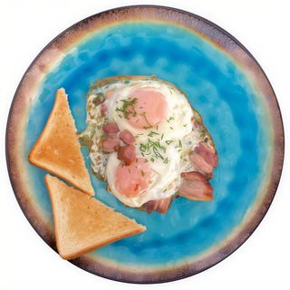 Яєчня з беконом (110г)