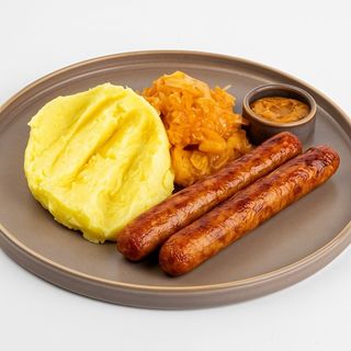 ПЮРЕ З КОВБАСКАМИ ТА КАПУСТОЮ