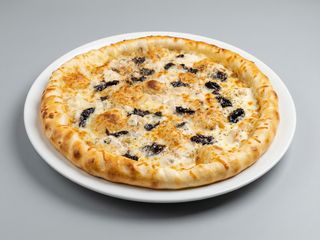 Піца з куркою та чорносливом (40см)